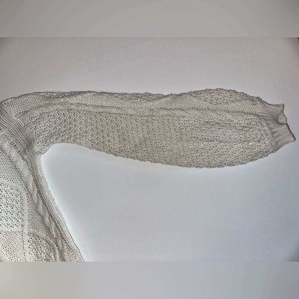 Line & Dot White Cable Knit Sweater Size M Bishop Sleeves Cotton Open Weave Cozy - Picture 8 of 9